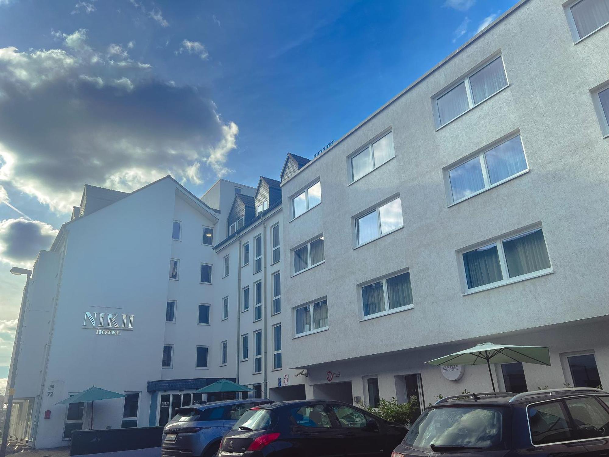 Nikii City Hotel Леверкузен Екстериор снимка